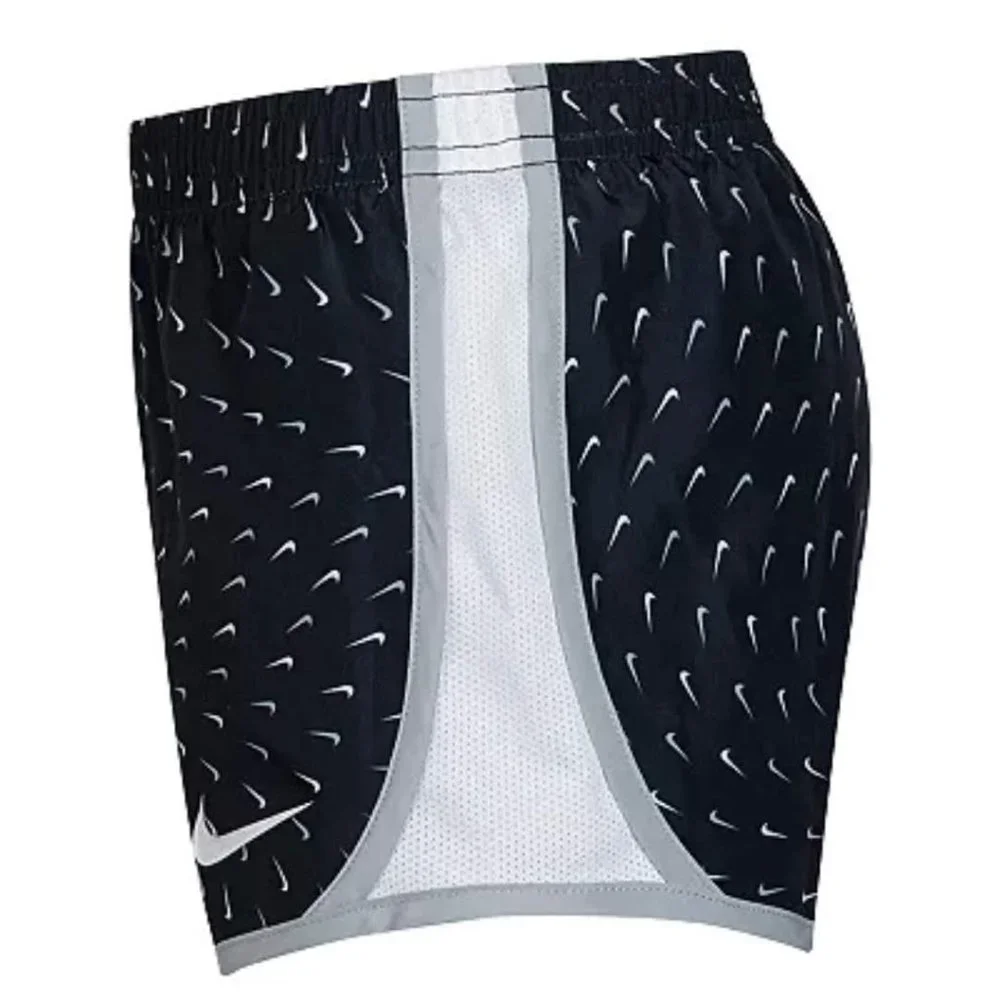 Nike Dri-FIT Shorts  6x Girl's